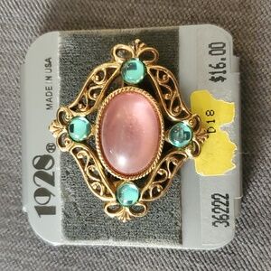 1928 Brooch